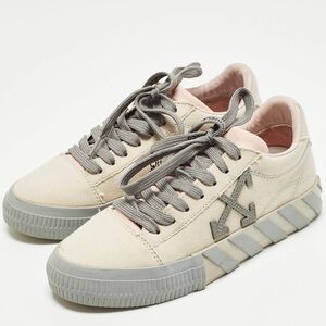 Off-White Women's Sneakers in Cream and Gray